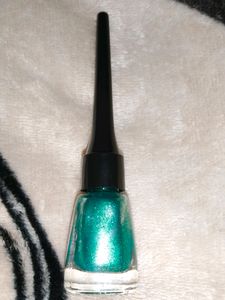 Green Eyeliner