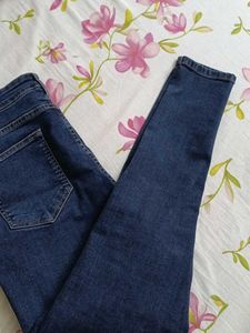 Classic Dark Wash Skinny Jeans