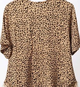 Leopard Print V-Neck Top