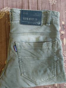 Light Wash Distressed Jeans