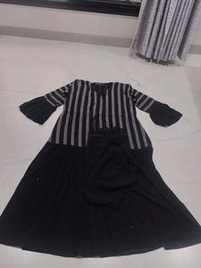 Stylish Striped abaya