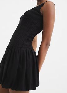 Black Sleeveless Dress