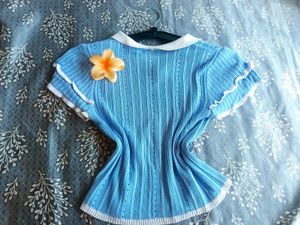 Cute Blue Cropped Knit Top