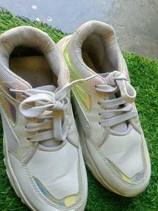 Stylish Women's Sneakers