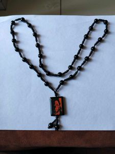 Unique Black Beaded Pendant Necklace