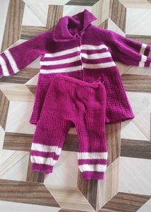 unused comfortable baby  Sweater new h bus tag ni