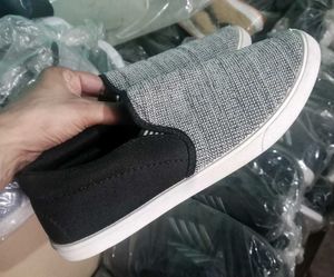 NEW NO USED CASUAL SHOES FOR MEN &amp; WOMEN'S.