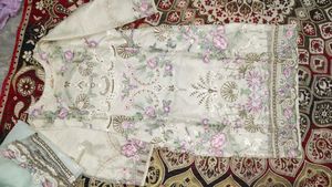 women kurta set with dupatta and pant