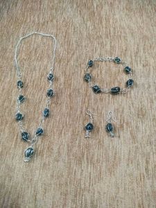 Elegant Stone Necklace Bracelet & Earring Set