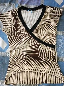 Coloured Top Zig Zag Print Fits Any Size