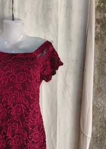 Elegant Lace Off-Shoulder Dress