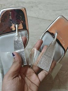 Free delivery - Mochi Silver Glitter flats