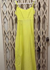 Elegant Yellow Spaghetti Strap Gown