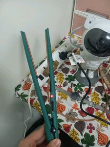 Vega Hair Straightner