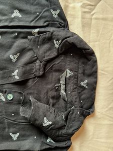 Black Bee Print Button-Up Shirt