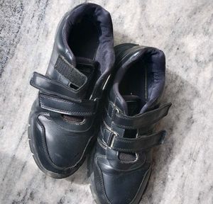 Black  School Shoes no damage UK9