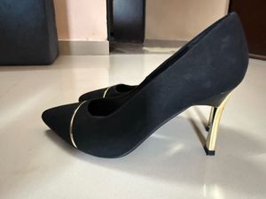 Elegant Black Stiletto Heels