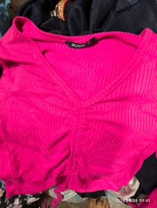 V-Neck Ruched Knit Top