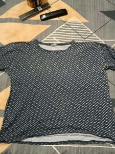 Stylish Geometric Print T-Shirt