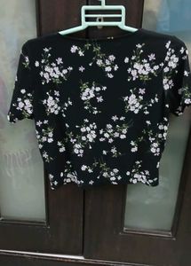 Black Floral V-Neck Crop Top - XL Size