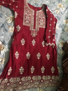 Wow Sale🥳 Embroidered Red Kurta