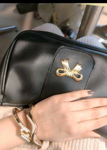 Chic Black Shoulder Bag with Bow Detail
