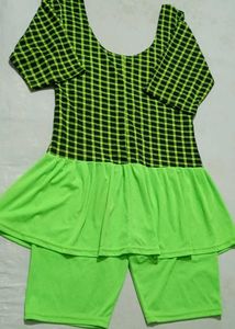 Cute Green Checked Outfit