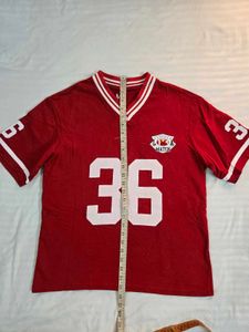 Red Graphic T-Shirt size M