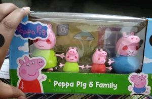 Brand New** Peppa Pig family Toy Box