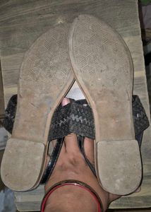 Stylish Black Flat Sandals