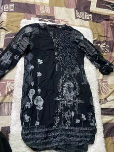 Unique Black & White Printed Kurta
