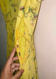 yellow rounded dress 💛