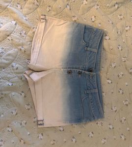 Stylish Ombre Denim Shorts