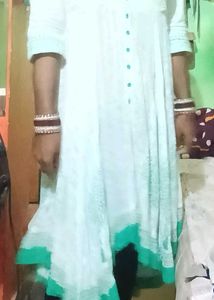 White Kurta with Blue &amp; Green Dupatta