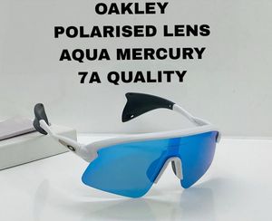Oakley Polarised Lens Sunglasses