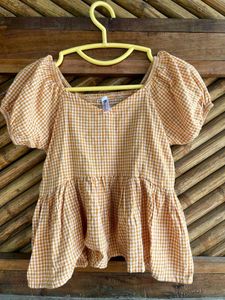 Cute Gingham Peplum Top