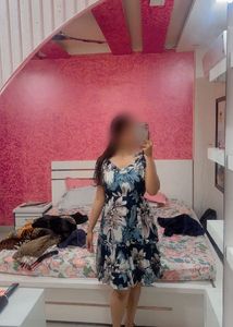 Chic Floral Print Midi Dress