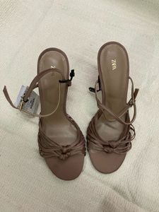 ZARA Knotted Stylish Heels