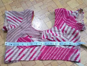 Pink &amp; White Bandhani Saree