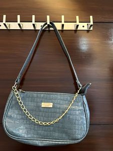 Stylish Grey Croc Shoulder Bag with Gold Chain