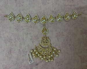 Beautiful Maang Tikka with Pearls