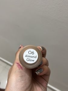 Mamaearth Glow Serum Foundation
