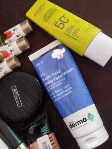Skincare Bundle: Sunscreen, Face Wash &amp; More