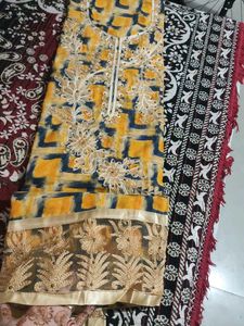 beautiful embroidered unstitched cotton suit mater