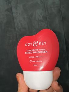 Dot &amp; Key Strawberry Dew Tinted Sunscreen