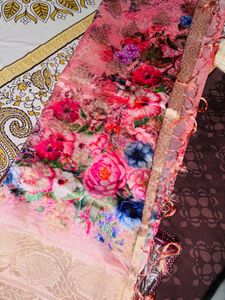 Zari Brocade Floral Print Saree