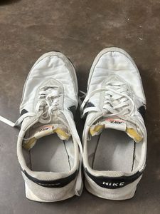 Nike White Casual Sneakers unisex