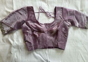 OFFER🎉Shimmering Lavender Saree with blouse