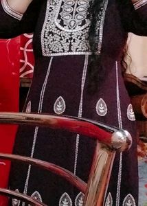 Elegant Purple Kurta Set with Embroidery