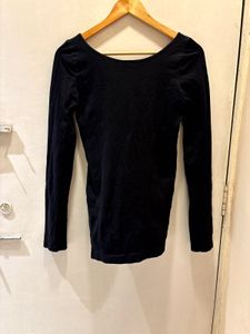 Classic Black Long sleeve Top